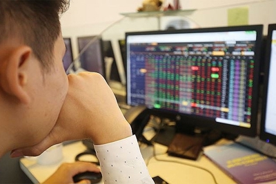 Ngân hàng tiếp tục dẫn sóng giúp VN-Index tăng điểm phiên cuối tuần