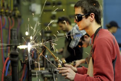 Kinh tế khu vực đồng tiền chung châu Âu tăng trưởng mạnh nhất 15 năm