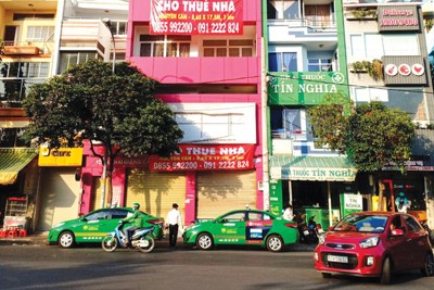 Hậu Covid-19, nhà phố mặt tiền đua nhau rao bán