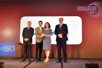 Vietcombank lần thứ 5 nhận giải ”Ngân hàng tốt nhất Việt Nam” từ Tạp chí Euromoney