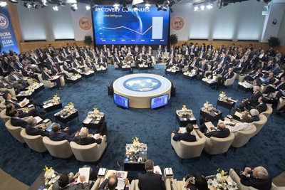 IMF chấp thuận đợt "bơm" tiền hỗ trợ kinh tế lớn chưa từng có trong lịch sử