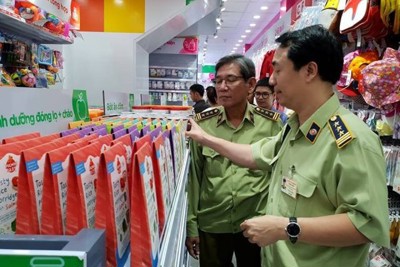 Nhiều thủ đoạn mới trong kinh doanh hàng cấm, hàng nhập lậu