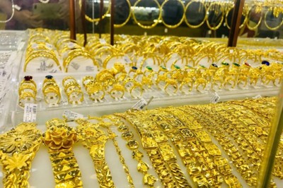 Giá vàng chốt tuần giảm nhẹ