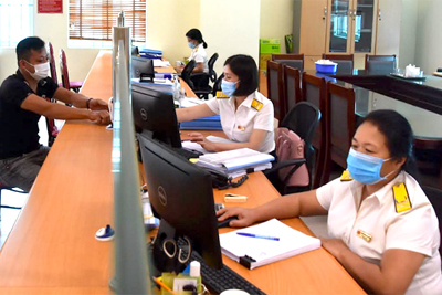 8 tháng, thu ngân sách nhà nước ước đạt hơn 1.208 nghìn tỷ đồng