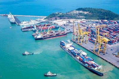 Miễn, giảm nhiều loại phí hàng hải