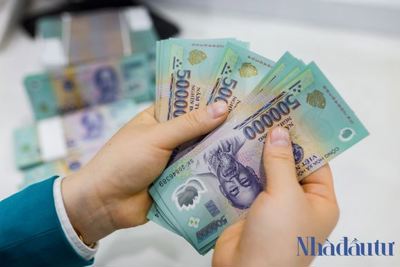  Lãi suất liên ngân hàng tăng mạnh 