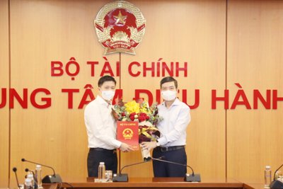 Bộ Tài chính trao quyết định bổ nhiệm Cục trưởng Cục Kế hoạch - Tài chính