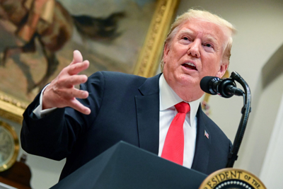  Ông Trump đang xem xét một thoả thuận thương mại tạm thời với Trung Quốc 