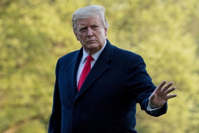 Ông Trump lùi một bước nhưng tiến hai bước!