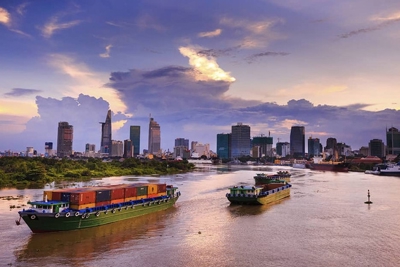 Thặng dư thương mại năm 2021 dự báo xuống dưới 1 tỷ USD