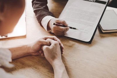  Xử lý nghiêm ngân hàng ép khách hàng mua bảo hiểm 