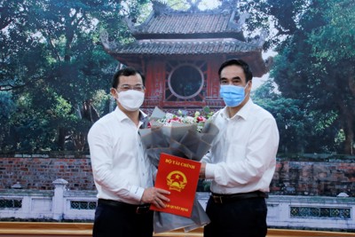 Bộ Tài chính trao quyết định bổ nhiệm Cục trưởng Cục Quản lý công sản
