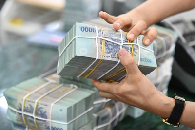 Lãi suất huy động đang ở đáy 4 năm