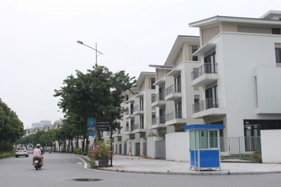 Lãi suất tăng cao: Người mua nhà thấp thỏm