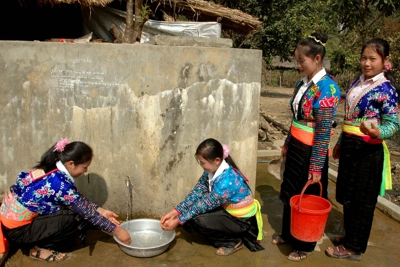 Trợ cấp tiền mua, vận chuyển nước sạch cho công chức vùng đặc biệt khó khăn