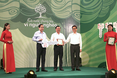 Ngành Tài chính ủng hộ 5 tỷ đồng chung tay vì người nghèo