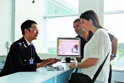 Thuận tiện hóa hoàn thuế giá trị gia tăng cho người nước ngoài xuất cảnh