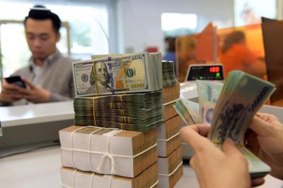  Doanh nghiệp đẩy mạnh gửi tiền vào ngân hàng