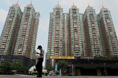 Không bán được tài sản, doanh nghiệp bất động sản Trung Quốc thiếu tiền trầm trọng