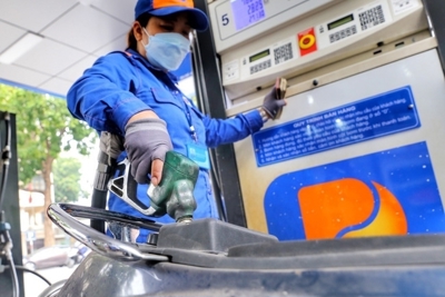 Bộ Tài chính tiếp tục đề nghị Bộ Công Thương có ý kiến về điều chỉnh chi phí xăng dầu