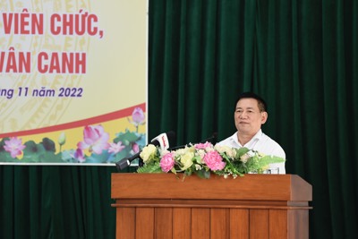 Bộ trưởng Bộ Tài chính Hồ Đức Phớc tiếp xúc cử tri tại Bình Định