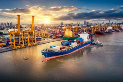 Cổ phiếu logistics còn nhiều dư địa?