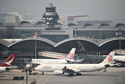  Kinh tế Hong Kong điêu đứng 