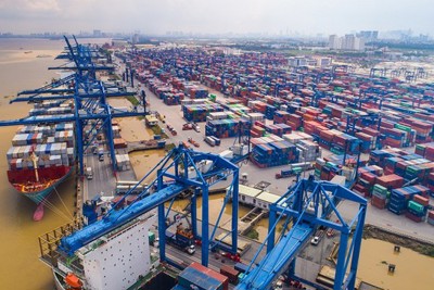 “Nỗ lực tuyệt vời” trước loạt khó khăn, xuất khẩu dệt may bật lên và lấy lại tăng trưởng
