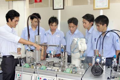 Phát triển chương trình, đào tạo thí điểm trong đào tạo giáo dục nghề nghiệp