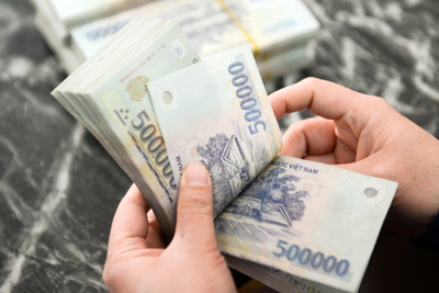  Phạt 15 triệu đồng nếu ép người lao động đi làm Tết Dương lịch 