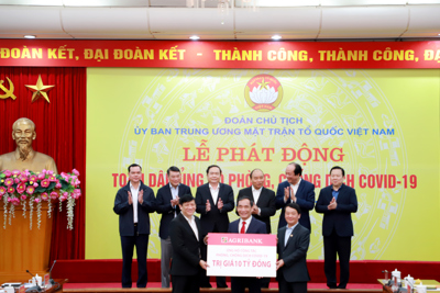 Agribank ủng hộ 10 tỷ đồng chung tay phòng chống dịch Covid-19
