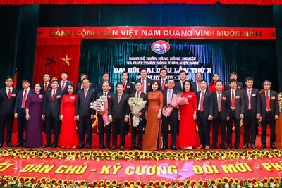 Agribank vững niềm tin, chung sức, đồng lòng thực hiện thắng lợi các mục tiêu đặt ra trong nhiệm kỳ mới