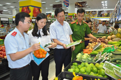 Kiểm tra an toàn thực phẩm hàng hóa nhập khẩu bảo đảm thuận lợi cho hoạt động sản xuất kinh doanh