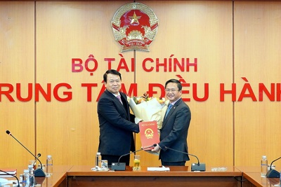 Bộ Tài chính công bố quyết định bổ nhiệm Chánh Văn phòng Bộ