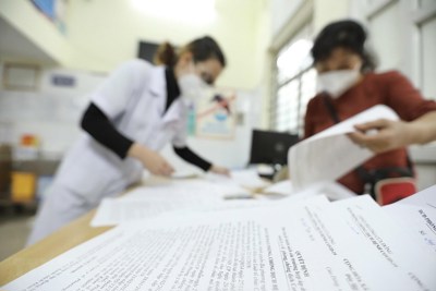 Tiếp nhận và giải quyết sớm nhất chế độ bảo hiểm xã hội cho lao động bị F0