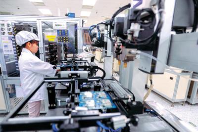 Giải pháp thu hút vốn đầu tư trực tiếp nước ngoài vào Việt Nam 