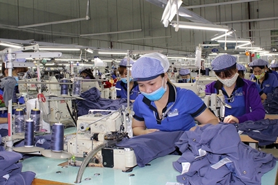 Gỡ vướng về xử lý thuế hàng gia công tại khu phi thuế quan
