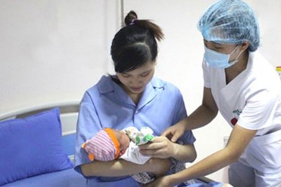 Từ 1/7/2019, lao động nữ hưởng trợ cấp thai sản theo mức mới 