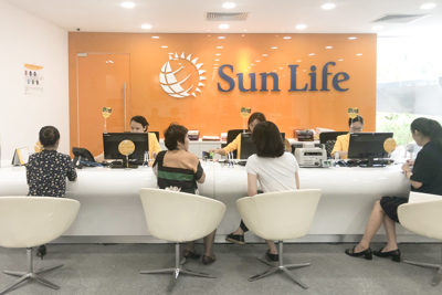 Sun Life Việt Nam lọt top 100 sản phẩm tốt nhất cho gia đình và trẻ em