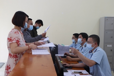 Đẩy nhanh hoàn thiện cơ chế, chính sách, tạo chuyển biến trong cải cách hành chính