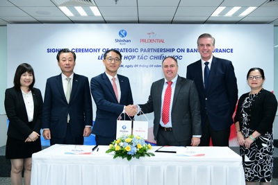 Prudential hợp tác với Ngân hàng Shinhan triển khai mô hình kinh doanh bảo hiểm liên kết ngân hàng