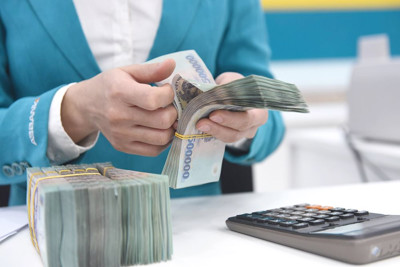 Lãi suất tiền gửi tiết kiệm tăng mạnh trong đầu tháng 10/2022