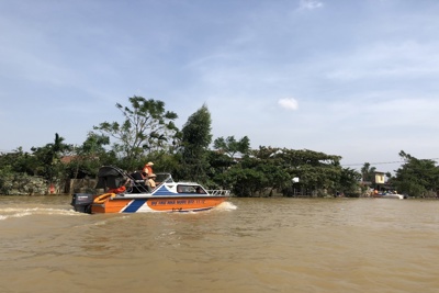 Kịp thời xuất cấp gạo, vật tư, trang thiết bị dự trữ quốc gia cứu trợ nhân dân vùng lũ
