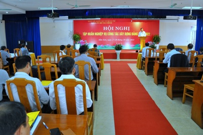Bế mạc Hội nghị tập huấn nghiệp vụ công tác xây dựng Đảng năm 2022 