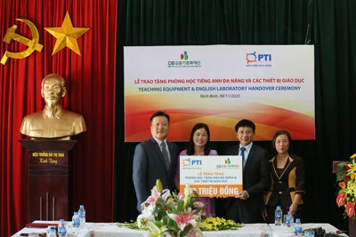 PTI bàn giao phòng học tiếng Anh và trao tặng thiết bị giảng dạy tại Ninh Bình