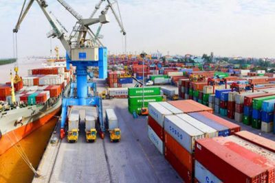 Kim ngạch xuất nhập khẩu hàng hóa của Việt Nam đạt 28,72 tỷ USD chỉ trong 15 ngày
