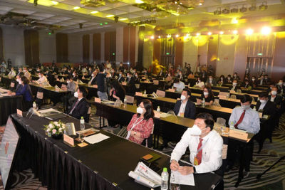 “Tiến đến quốc gia không tiền mặt”