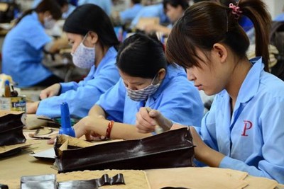 Hướng dẫn điều chỉnh lương hưu đối với lao động nữ 