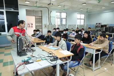 Nâng cao chất lượng đào tạo nghề trực tuyến trong bối cảnh dịch bệnh COVID-19