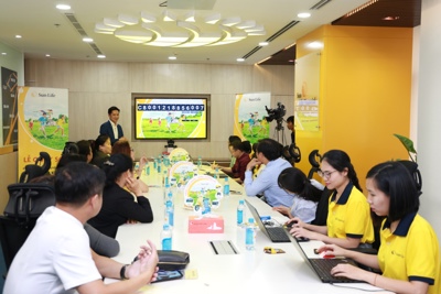 Sun Life Việt Nam tổ chức quay thưởng chương trình “Sống Tươi Khỏe, Sáng Tương Lai”